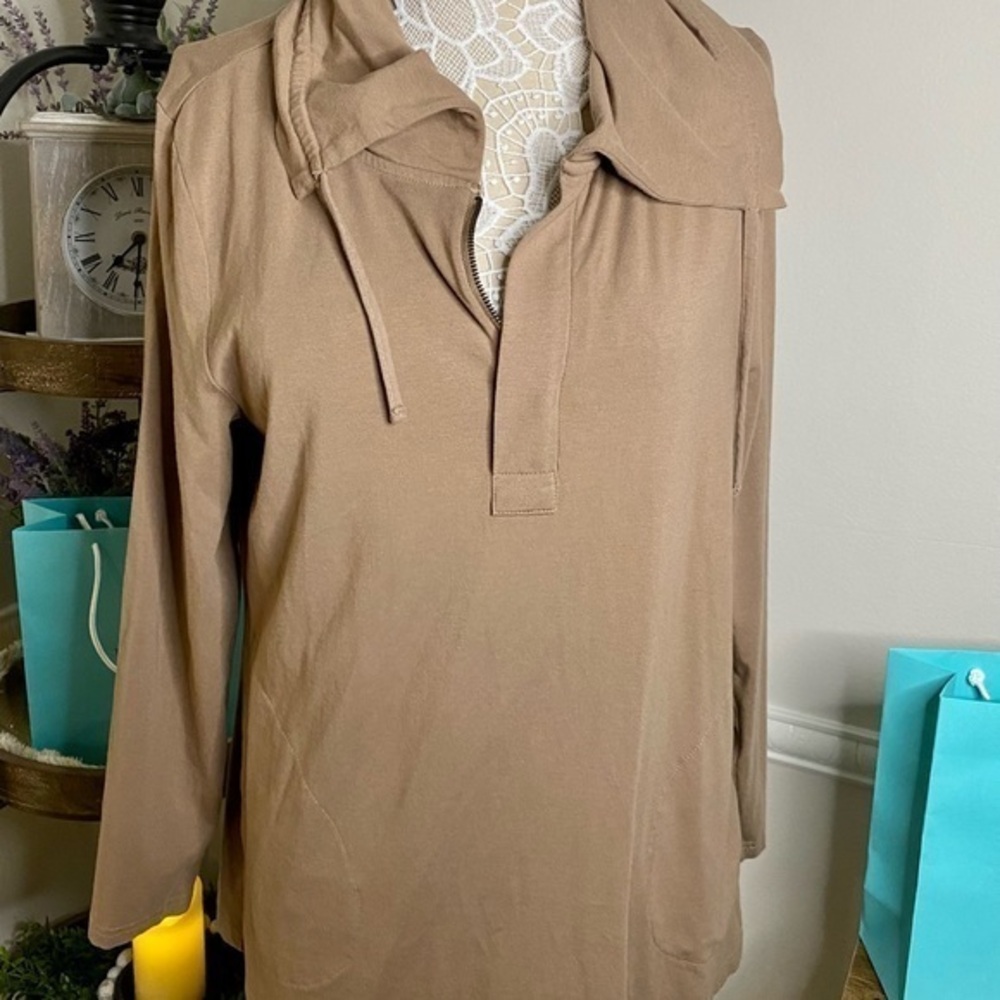 🌸Q17 - Belle by Kim Gravel Tunic🤎